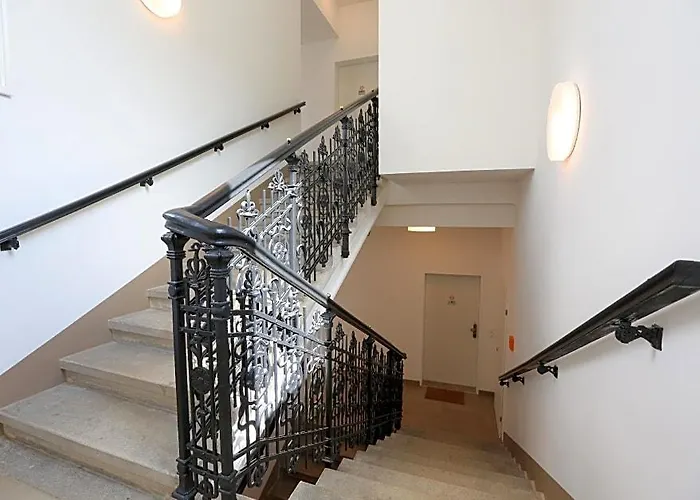 4 Beds And - Contactless Check-in Apartment *