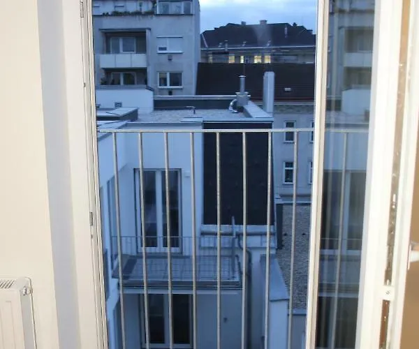 Apartment 4 Beds And - Contactless Check-in *