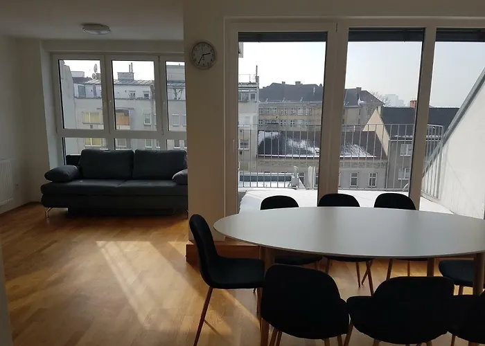 4 Beds And - Contactless Check-in Apartment *