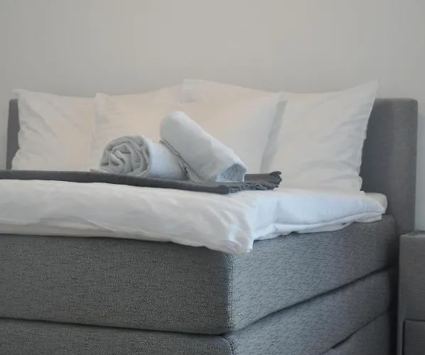 4 Beds And - Contactless Check-in شقة فيينا